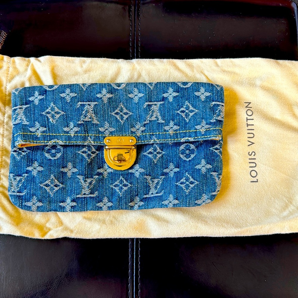 Rare Authentic Louis Vuitton Denim clutch